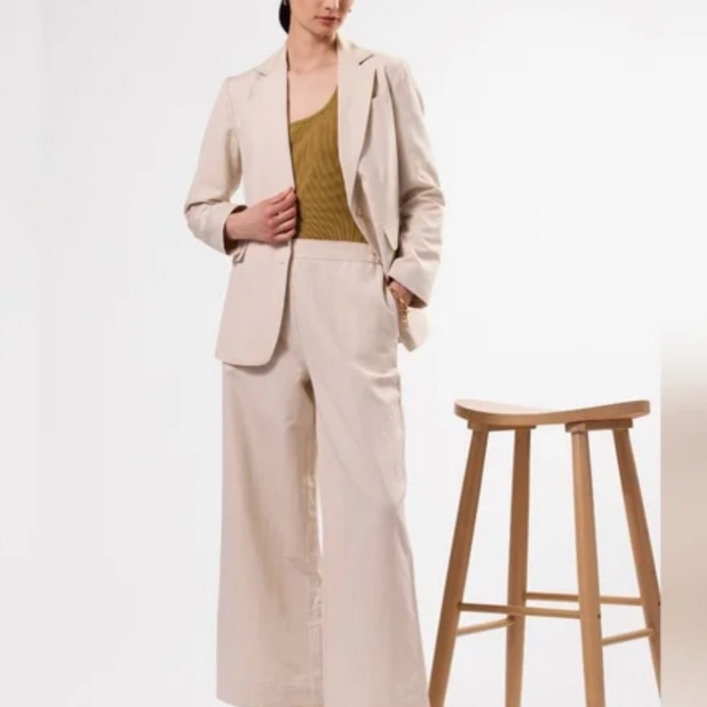 Amour Vert Beige Wide-Leg Trousers with Olive Knit Shell